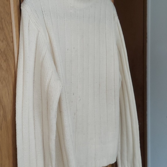 White Extra Large Wool Sweater - Picture 5 of 6